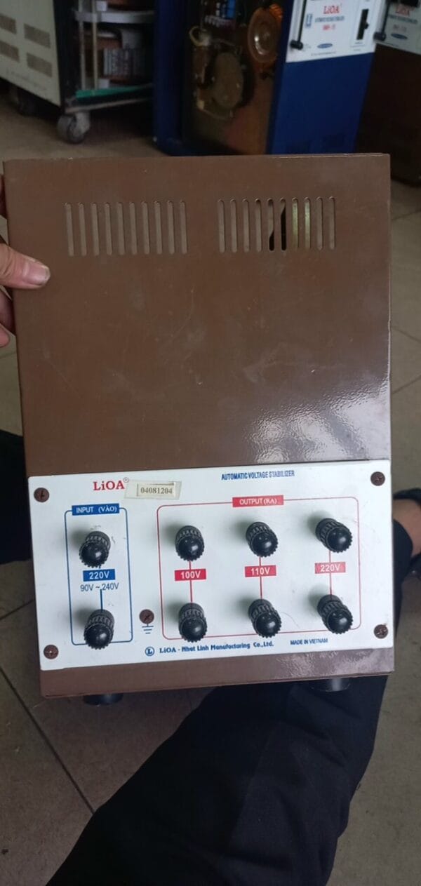 Ổn Áp Lioa 15kVA DRI-15.000 – Giải Pháp Nguồn Điện Ổn Định, Tiết Kiệm Chi Phí