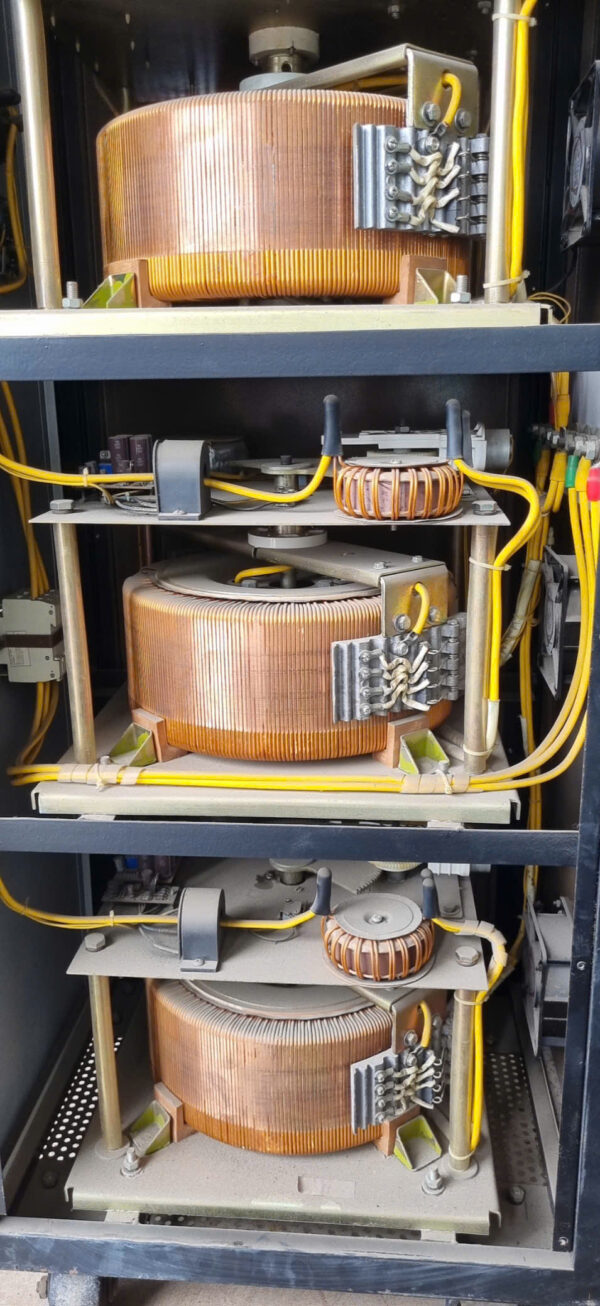 Ổn Áp 3 Pha SH3 - 45kVA (Hàng Đã Qua Sử Dụng) – Ổn Định Điện Áp Công Nghiệp, Giá Tốt Cho Doanh Nghiệp