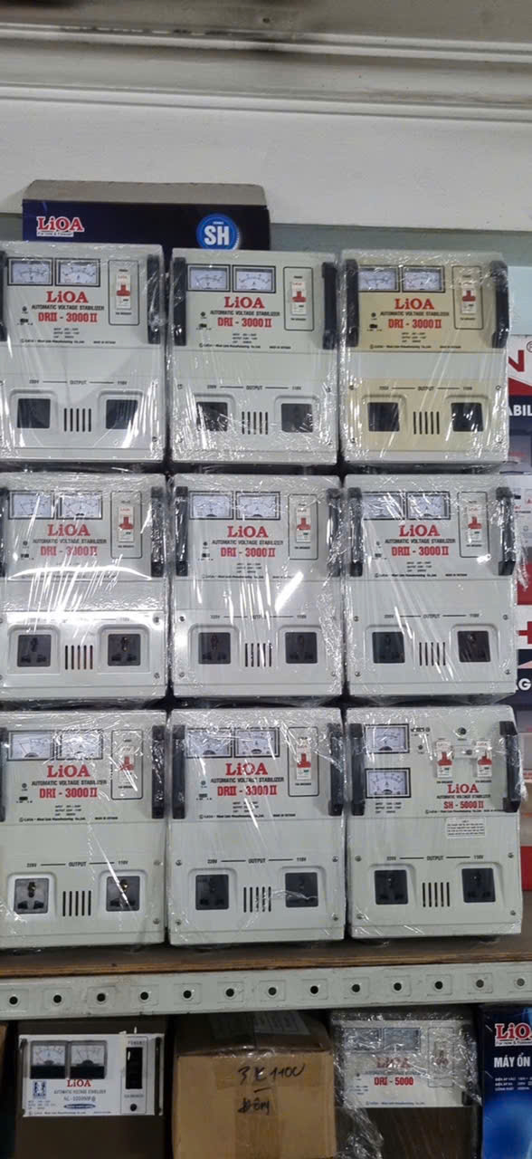 ⚡ Thiết bị ổn định điện áp gọn nhẹ – Hiệu quả cao cho gia đình