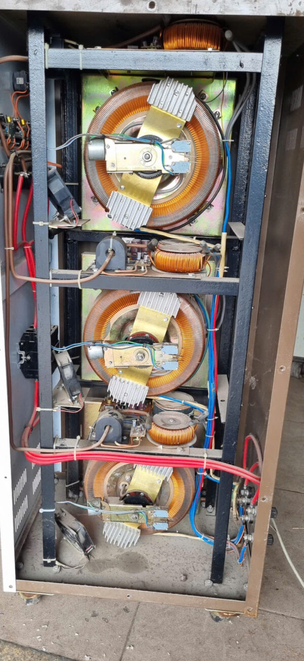 Ổn áp Lioa 3 Pha SH3-30kVA – Hàng Tồn Kho, Giá Tốt, Giao Ngay!